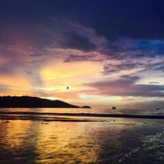 Dengba Hostel Phuket пляж