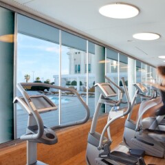 Отель Las Arenas Balneario Resort Испания, Валенсия - 1 отзыв об отеле, цены и фото номеров - забронировать отель Las Arenas Balneario Resort онлайн фитнесс-зал фото 3