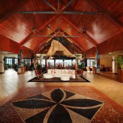 Отель Outrigger Fiji Beach Resort Фиджи, Сигатока - отзывы, цены и фото номеров - забронировать отель Outrigger Fiji Beach Resort онлайн интерьер отеля фото 2