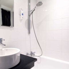 Отель Comfort Hotel Davout Nation Paris 20 Франция, Париж - отзывы, цены и фото номеров - забронировать отель Comfort Hotel Davout Nation Paris 20 онлайн ванная фото 2