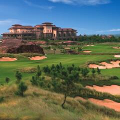 Отель Sheraton Qingyuan Lion Lake Resort спортивное сооружение