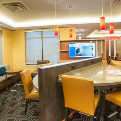 Отель Towneplace Suites Minneapolis Mall Of America Блумингтон гостиничный бар