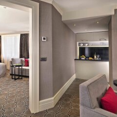 Отель Mercure Istanbul Bomonti комната для гостей фото 7