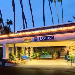 Отель Travelodge Hotel at LAX США, Лос-Анджелес - отзывы, цены и фото номеров - забронировать отель Travelodge Hotel at LAX онлайн вид на фасад