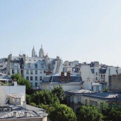 Отель Grand Pigalle Париж городской автобус