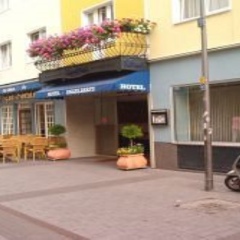Hotel Engelbertz парковка