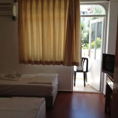 Flash Hotel комната для гостей