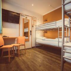 Отель Tourist Inn Budget Hotel - Hostel Нидерланды, Амстердам - 1 отзыв об отеле, цены и фото номеров - забронировать отель Tourist Inn Budget Hotel - Hostel онлайн комната для гостей фото 8