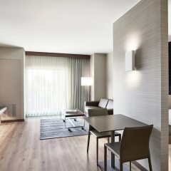 Отель AC Hotel by Marriott Phoenix Biltmore США, Финикс - отзывы, цены и фото номеров - забронировать отель AC Hotel by Marriott Phoenix Biltmore онлайн комната для гостей фото 3