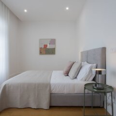 Отель Liiiving In Porto Downtown Luxury Apart Порту комната для гостей фото 4