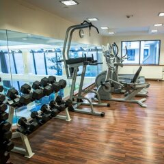 Queen's Court Hotel &Residence фитнесс-зал