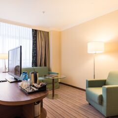 Гостиница Hilton Garden Inn Красноярск в Красноярске - забронировать гостиницу Hilton Garden Inn Красноярск, цены и фото номеров комната для гостей