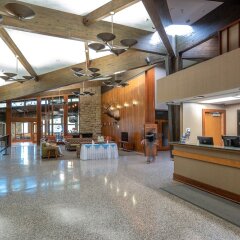 Отель Jenny Wiley State Resort Park интерьер отеля