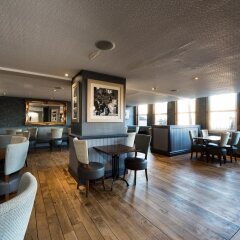Отель Jurys Inn Edinburgh Великобритания, Эдинбург - 2 отзыва об отеле, цены и фото номеров - забронировать отель Jurys Inn Edinburgh онлайн интерьер отеля фото 3