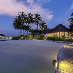 Отель Centara Grand Island Resort & Spa Maldives All Inclusive парковка