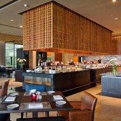 Отель Phuket Panwa Beachfront Resort питание