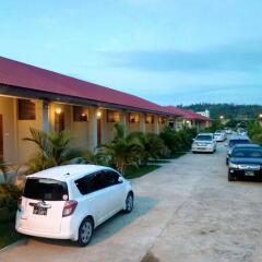 Nay Pyi Taw Hein Hotel парковка