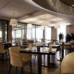 Отель Pullman Kinshasa Grand Hotel Республика Конго, Киншаса - отзывы, цены и фото номеров - забронировать отель Pullman Kinshasa Grand Hotel онлайн питание