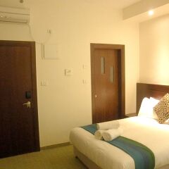 Commodore Hotel Jerusalem Израиль, Иерусалим - 3 отзыва об отеле, цены и фото номеров - забронировать отель Commodore Hotel Jerusalem онлайн комната для гостей фото 3