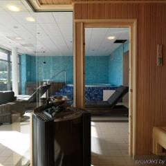 Отель Strand Hotel Fevik Норвегия, Гримстад - отзывы, цены и фото номеров - забронировать отель Strand Hotel Fevik онлайн фитнесс-зал