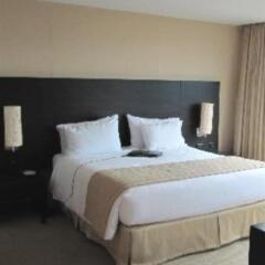 Отель Holiday Inn Express Medellin комната для гостей фото 2