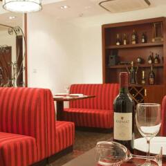Twins Hotel гостиничный бар