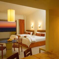 Luna Palace Hotel and Suites комната для гостей