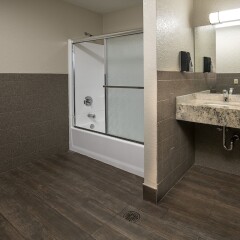 Отель Arizona Charlie's Boulder - Casino Hotel, Suites, & RV Park США, Лас-Вегас - отзывы, цены и фото номеров - забронировать отель Arizona Charlie's Boulder - Casino Hotel, Suites, & RV Park онлайн ванная фото 2