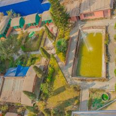 Отель OYO 275 Sunshine Garden Resort Непал, Катманду - отзывы, цены и фото номеров - забронировать отель OYO 275 Sunshine Garden Resort онлайн бассейн