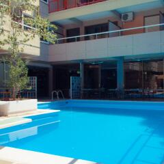 Отель Apollonia Hotel Apartments Греция, Вари-Вула-Вулиагмени - 1 отзыв об отеле, цены и фото номеров - забронировать отель Apollonia Hotel Apartments онлайн бассейн