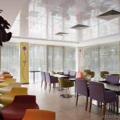 Отель Holiday Inn Express Paris Canal De La Villette Париж питание