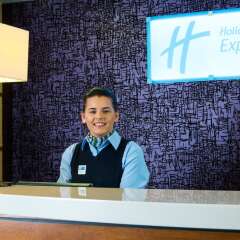 Отель Holiday Inn Express Glasgow City Centre Riverside интерьер отеля фото 3