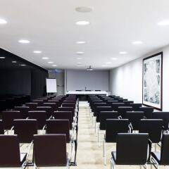 Отель Hilton Garden Inn Rome Claridge