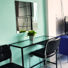 De Talak Hostel Бангкок удобства в номере