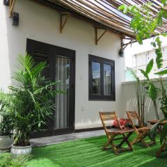 Отель LIDO Homestay балкон