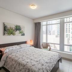 Апартаменты One Perfect Stay - Studio at Burj Views комната для гостей