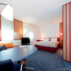 Отель Novotel Suites Marseille Centre Euromed комната для гостей фото 5