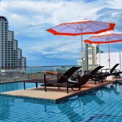 Отель C-View Residence Паттайя бассейн фото 2