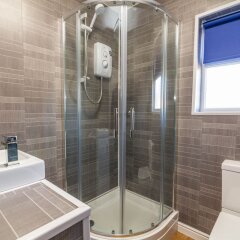 30 Charnwood Avenue in Long Eaton, United Kingdom from 157$, photos, reviews - zenhotels.com bathroom photo 2