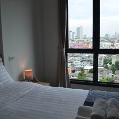 Отель Wooden Suites (the Rich @sathorn-taksin) Бангкок комната для гостей фото 4