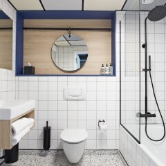 Отель DGI Byens Hotel Дания, Копенгаген - отзывы, цены и фото номеров - забронировать отель DGI Byens Hotel онлайн ванная фото 2