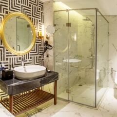 Отель Vinpearl Hotel Hue Вьетнам, Хюэ - отзывы, цены и фото номеров - забронировать отель Vinpearl Hotel Hue онлайн ванная