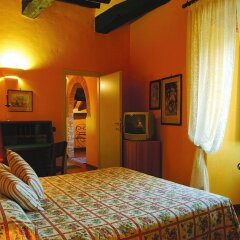 Отель La Locanda del Castello Сан-Джованни-д'Ассо удобства в номере