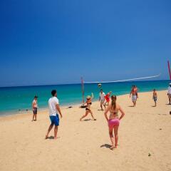 Отель Splash Beach Resort фитнесс-зал фото 4