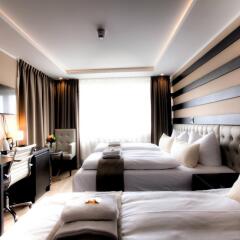 Skyline Hotel комната для гостей