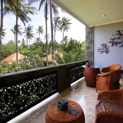 Отель Bayshore Villas Candi Dasa Индонезия, Бали - отзывы, цены и фото номеров - забронировать отель Bayshore Villas Candi Dasa онлайн балкон