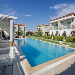 Kemerlihan Deluxe Hotel Чешме бассейн