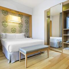 Отель NH Milano Touring 4* Стандартный номер с различными типами кроватей фото 25