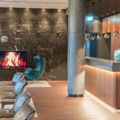 Отель Motel One Hamburg Airport Германия, Гамбург - 1 отзыв об отеле, цены и фото номеров - забронировать отель Motel One Hamburg Airport онлайн интерьер отеля