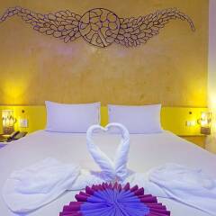 Отель Holidays Home в номере